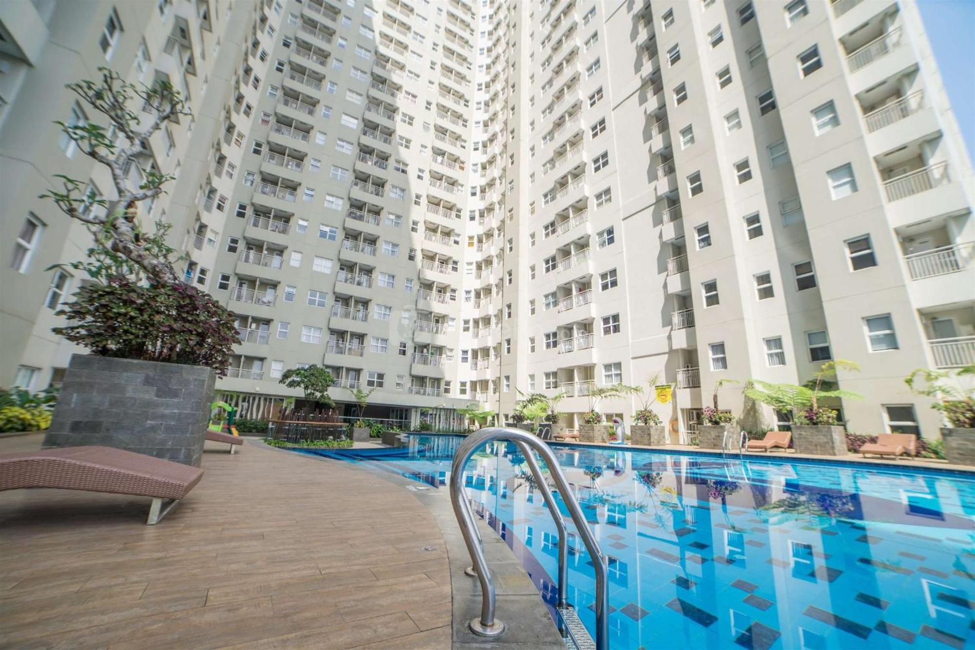 Apartemen Simply 2br At Parahyangan By Travelio Bandung
