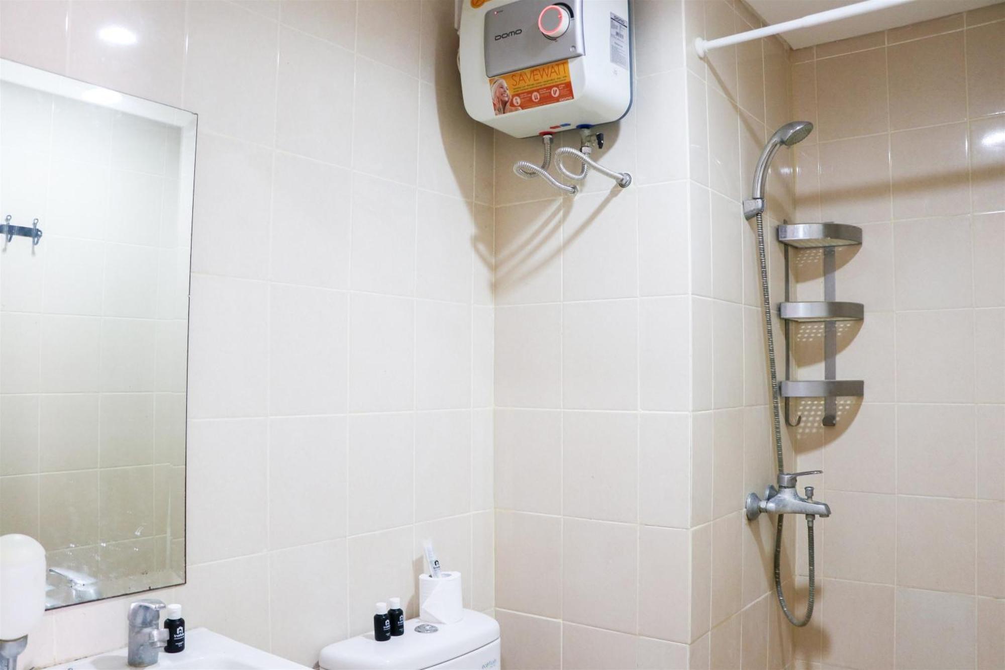 Apartemen Simply 2br At Parahyangan By Travelio *